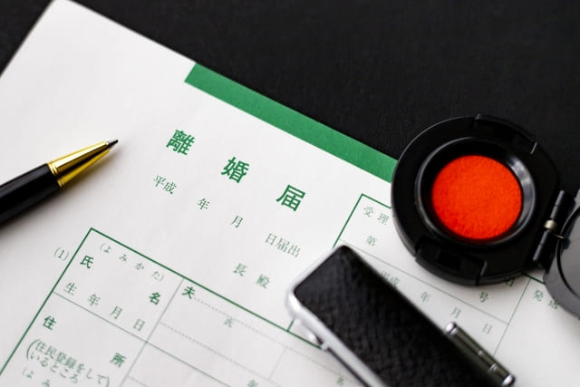浮気された側が離婚で損する 後悔するケースとは 離婚 浮気 不倫の慰謝料請求に強い弁護士法人ベンチャーサポート法律事務所