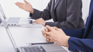 団体交渉は原則拒否できない？拒否できる正当な理由と不当労働行為のリスクを解説