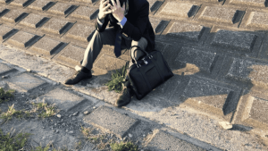 諭旨解雇と懲戒解雇の違いとは？企業側のリスク回避策と失敗しないための手続き