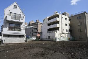 土地と建物の名義が違うときに立ち退きを求められる？トラブルと対策
