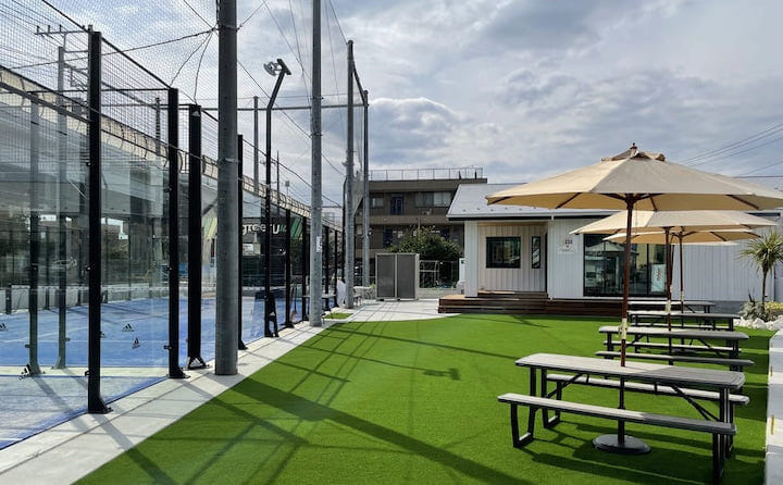 神奈川県初の施設「CHIGASAKI PADEL CLUB」