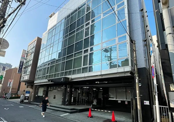 弊社が入っているセレステ町田のビル外観です。